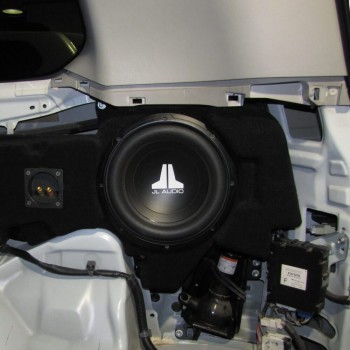 Короб для сабвуфера Драйв TOYOTA LAND CRUISER 200